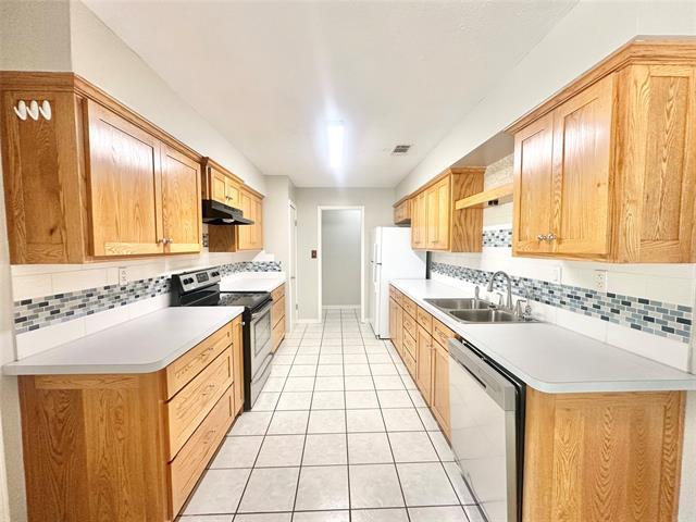 Building Photo - 2829 Bailey Ln