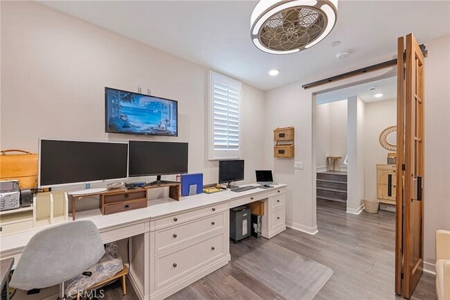 Building Photo - 6 Pony Ct