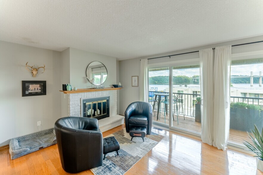 Building Photo - 6339 Saint Croix Trl N