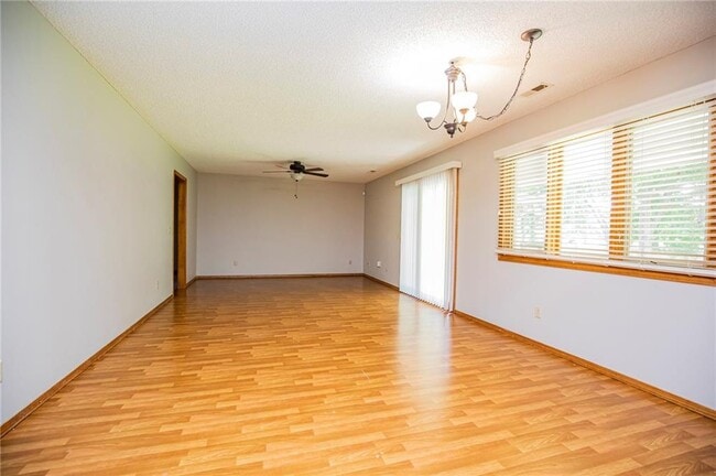 Building Photo - 301 SW C St