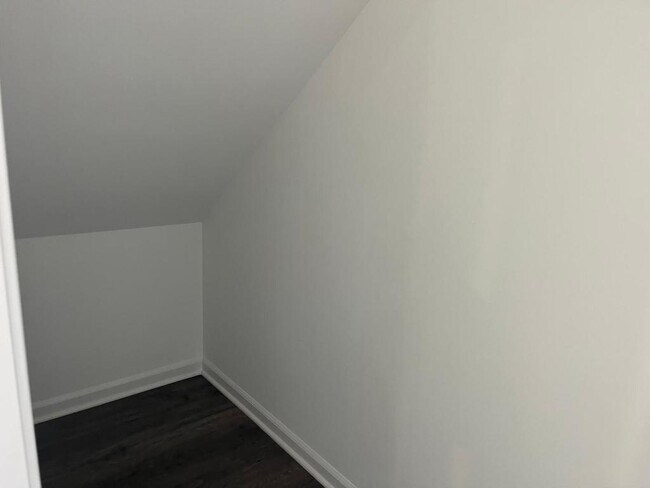Building Photo - 198 Blue Butterfly Dr