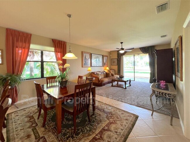 Building Photo - 11915 Country Day Cir