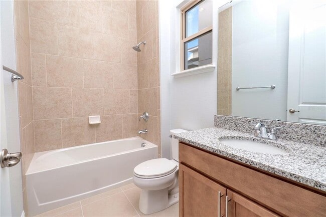 Building Photo - 8186 Topsail Pl