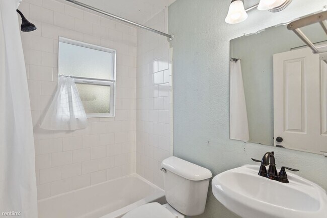 Building Photo - 3 br, 2 bath House - 3556 N Clayton Street...