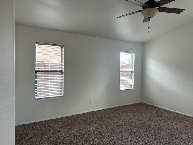 Building Photo - The Love Road House