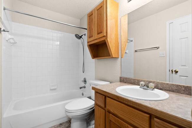 Building Photo - 125 Satch Dr