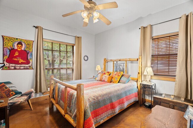 Building Photo - 102 Camm Lary Cir