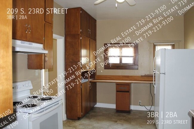 Building Photo - 209 S 23rd St