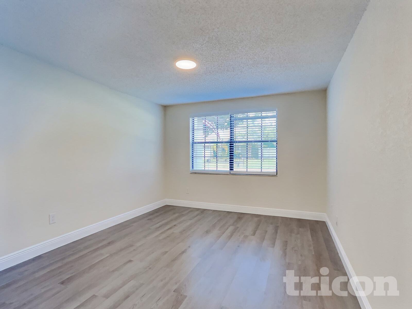 Building Photo - 15936 Winding Dr