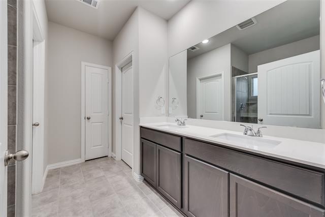 Building Photo - 3709 Washington St