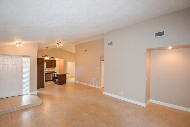 Building Photo - 1905 NW 9th St