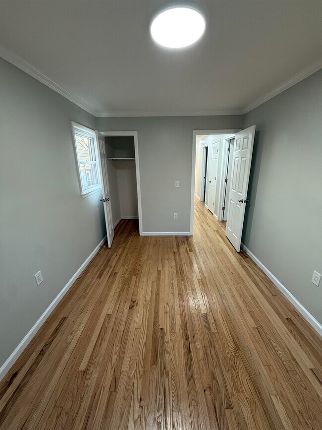 Building Photo - 6500 Columbia Ave