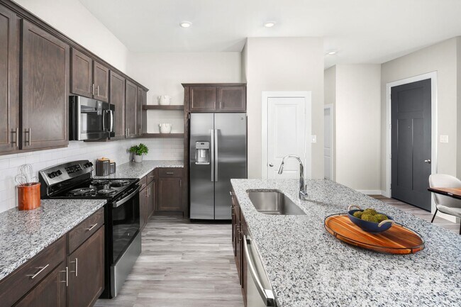 Building Photo - 9835 Willow Creek Commerce Dr