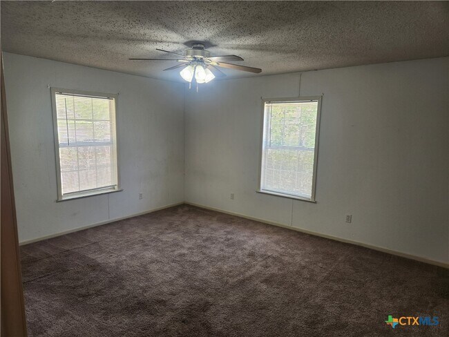 Building Photo - 1415 N 7th St