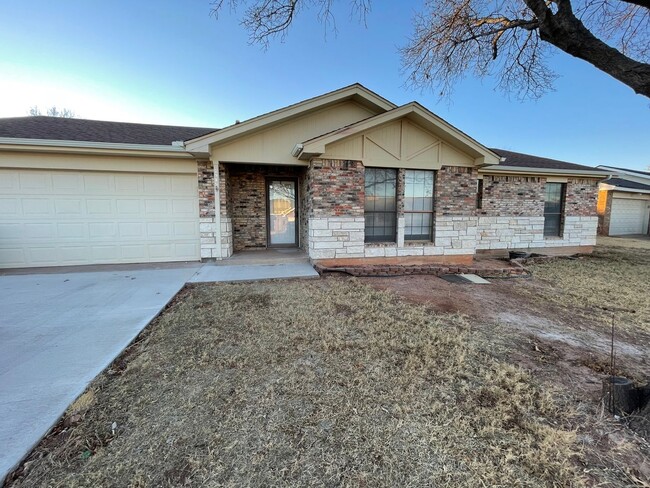 Primary Photo - Fully remodeled 3 bedroom home in Wylie!!