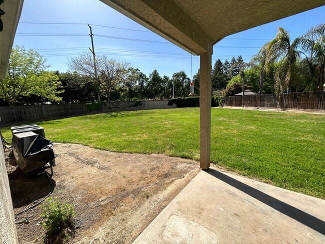 Building Photo - 3716 E Vassar Ct