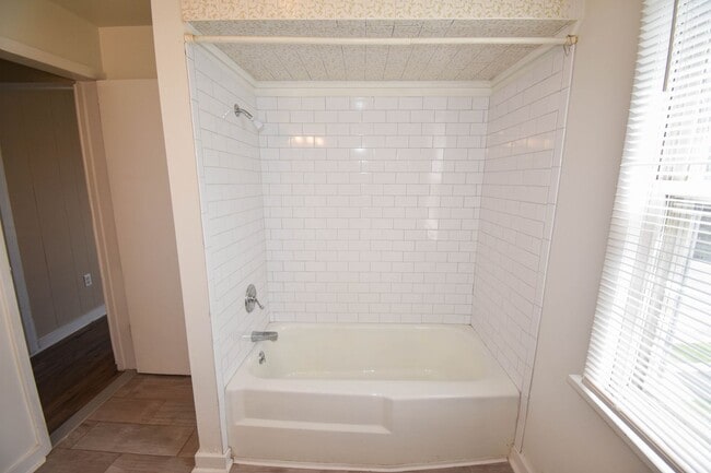 Building Photo - RBHS342