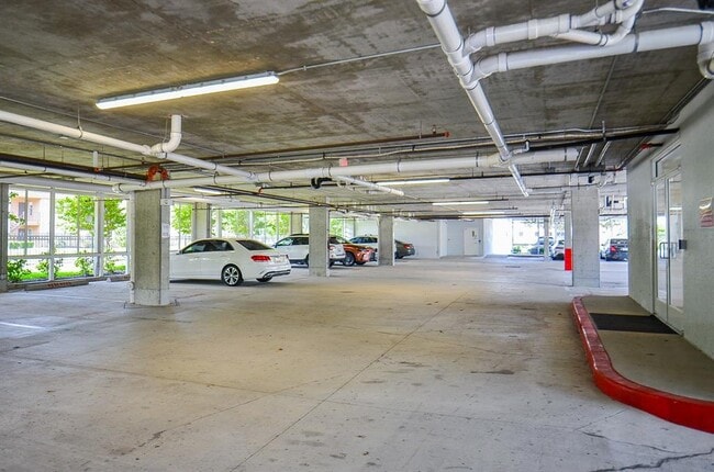 Building Photo - 6955 Turtlewood Dr