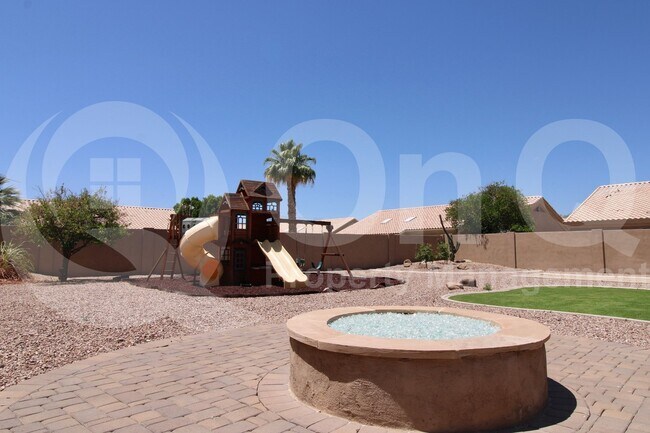 Building Photo - 4413 E Desert Trumpet Rd