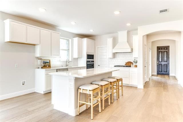 Building Photo - 16566 Tablerock Dr