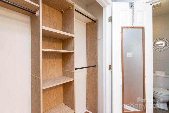 Building Photo - 140 Lake Concord Rd NE