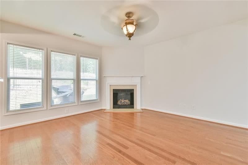 Building Photo - 2694 Winslow Ridge Dr NE