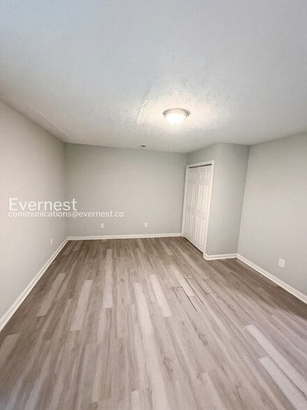 Building Photo - 3908 Old Ivy Ct