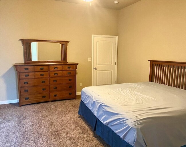 Building Photo - 740 Westgate Dr