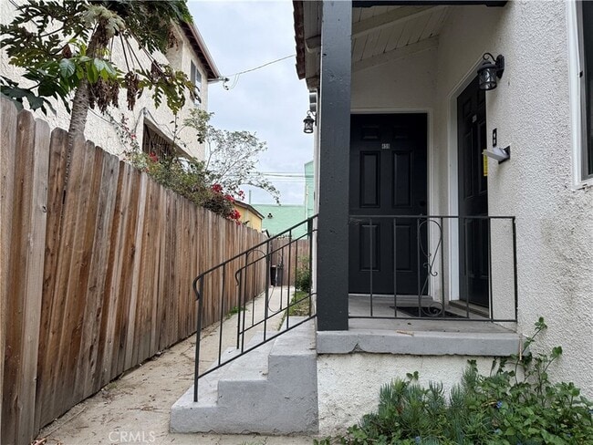Building Photo - 455 W Cowles St