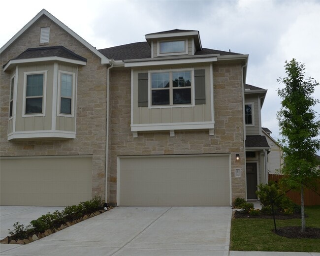 Building Photo - 28043 Rocky Heights Dr