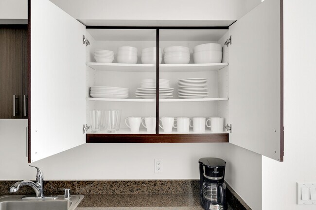 Building Photo - 10349 NE 10th St