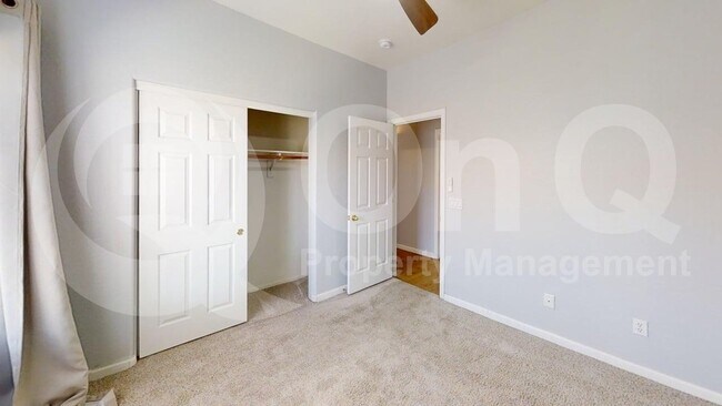 Building Photo - 525 N Miller Rd