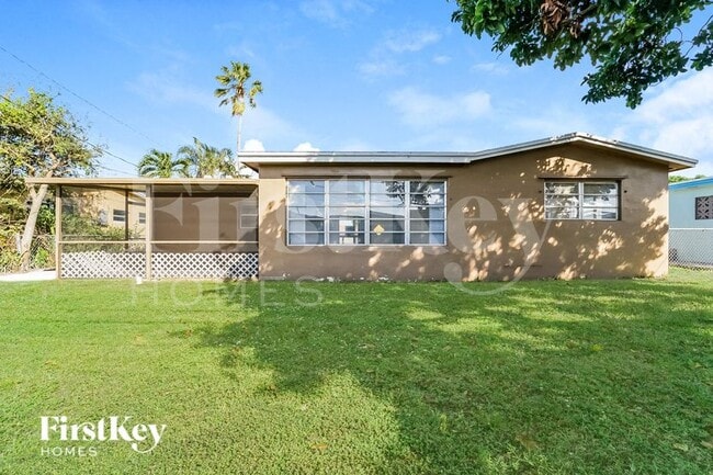 Building Photo - 7520 Coral Blvd