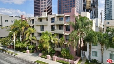 Building Photo - 1222 S Westgate Ave