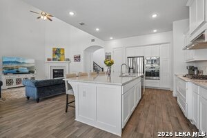 Building Photo - 24948 Resort Pkwy