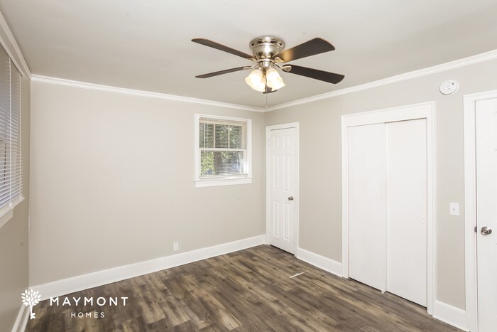 Building Photo - 1700 Inglewood Dr