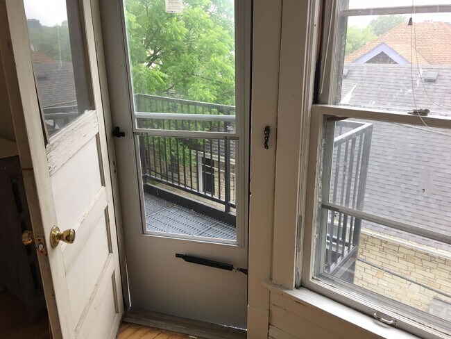 Building Photo - Castle Building