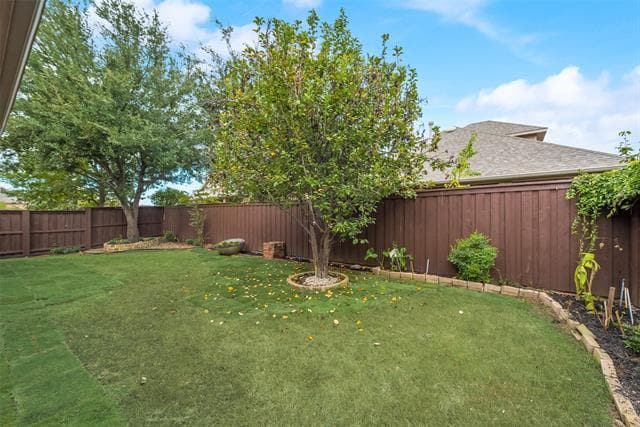 Building Photo - 211 Guadalupe Dr