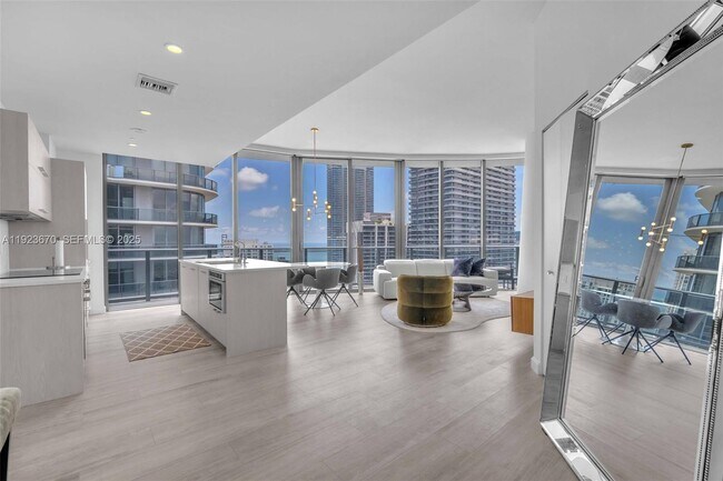 Building Photo - 55 SW 9th St