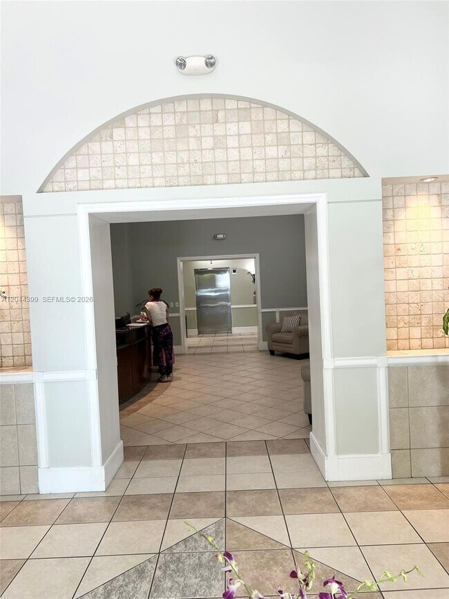 Building Photo - 50 Menores Ave