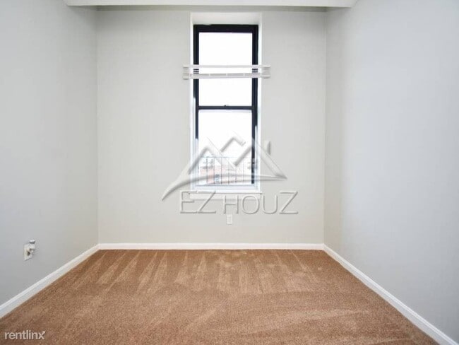 Building Photo - 2419 Greenmount Ave