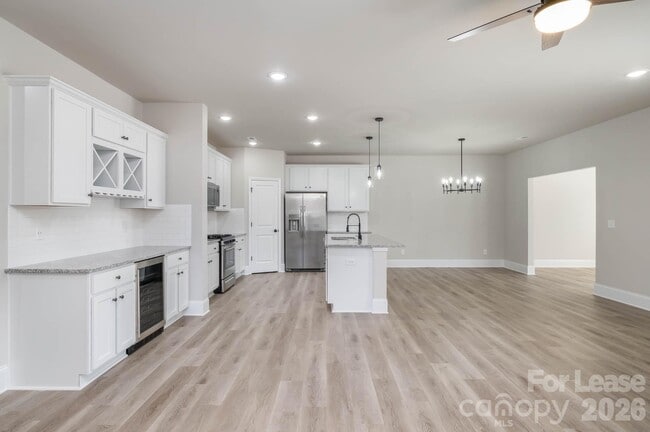 Building Photo - 2507 Lynbridge Dr