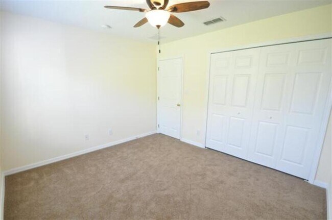 Building Photo - 12033 Blairemont Way