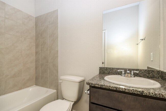 Building Photo - 15226 Estrella Rd W
