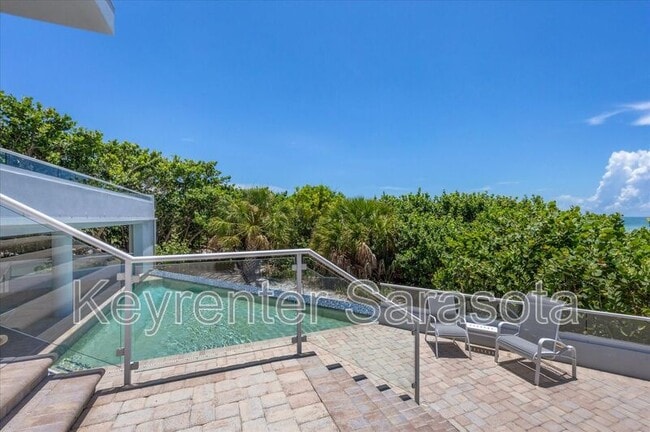 Building Photo - 5801 Gulf of Mexico Dr