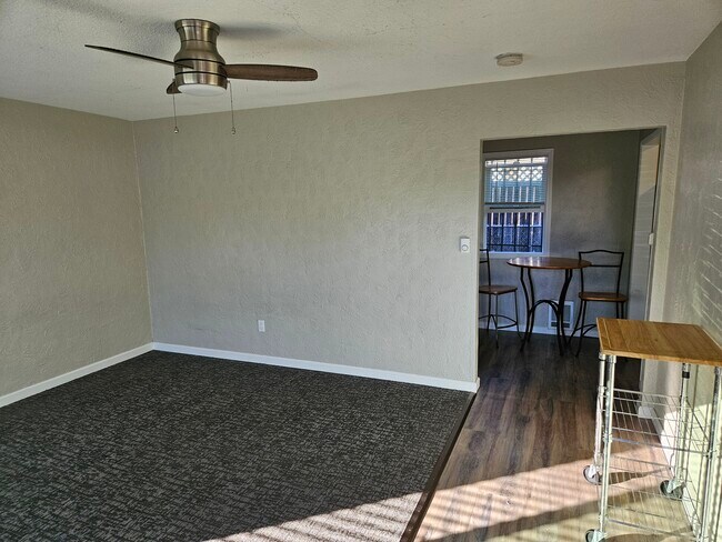 Building Photo - 908 DELTA