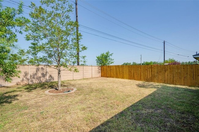 Building Photo - 2408 Elara Dr
