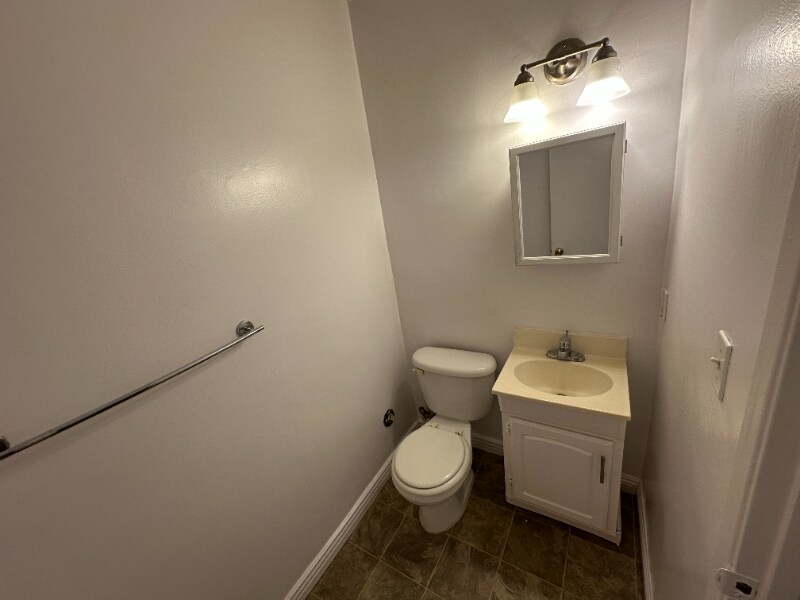 Building Photo - 1906 Pelham Ave