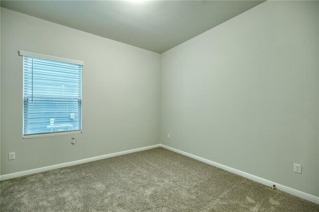 Building Photo - 2701 Danbury Ln