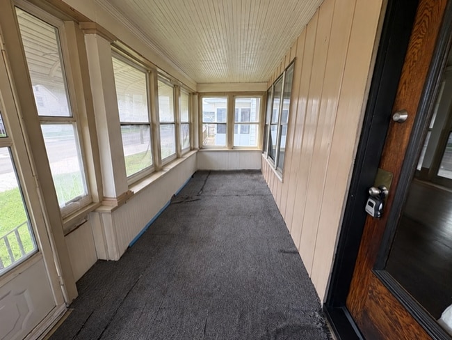 Building Photo - 1059 Wooster Rd W